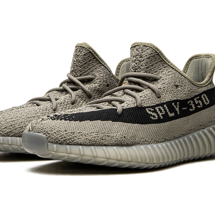 Yeezy 350 V2 „Granit“