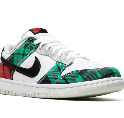 Nike Dunk Low "Tartan Plaid"