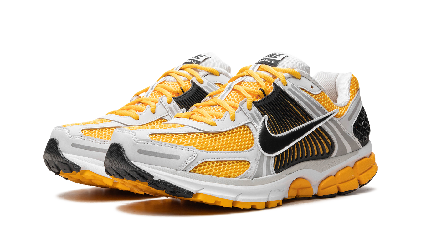Nike Zoom Vomero 5 "University Gold'"