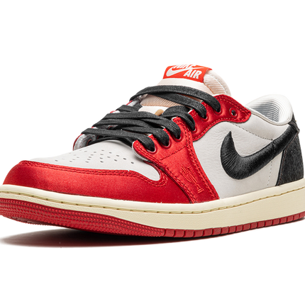 Air Jordan 1 LOW "Trophy Room - Away"
