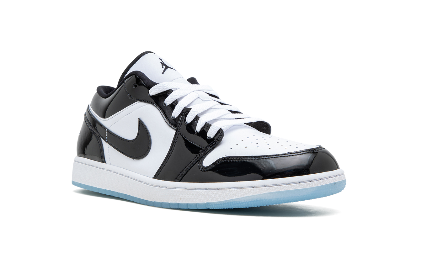 Air Jordan 1 Low SE "Concord"