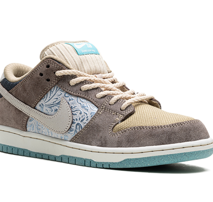 Nike Dunk SB Low "Big Money Savings"