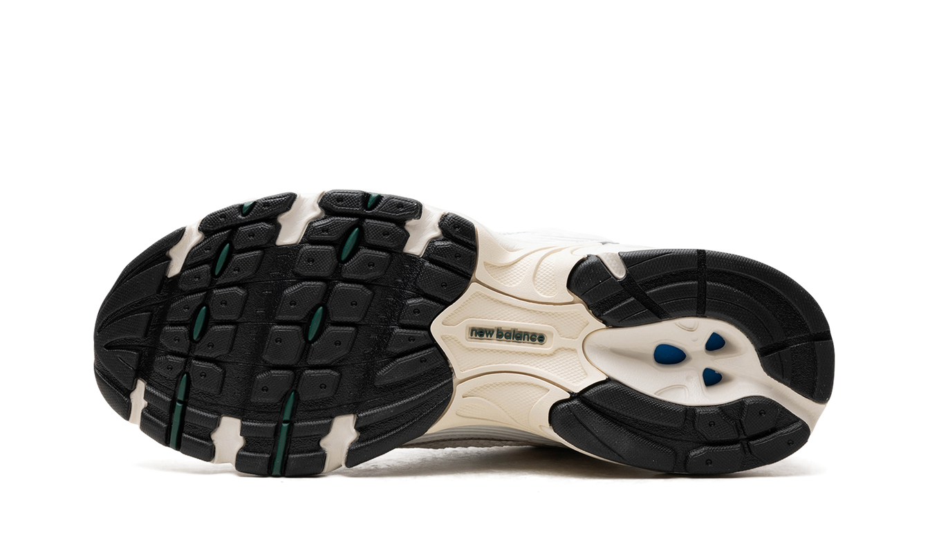 New Balance 530 "Sea Salt Marsh Green"