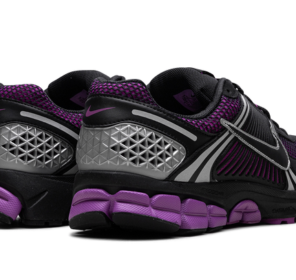 Zoom Vomero 5 "Black Vivid Purple"
