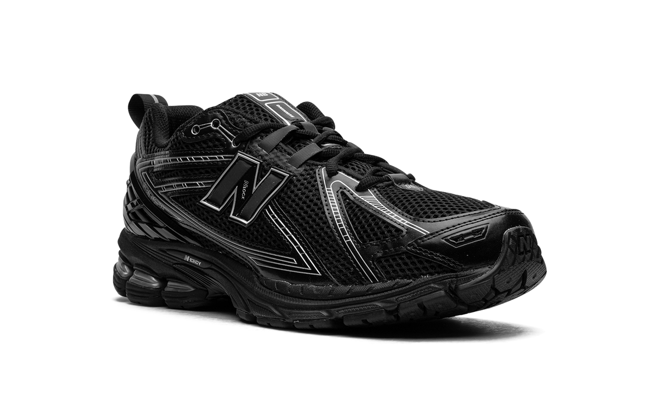 New Balance 1906R "Schwarz / Silber"