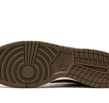 Nike Dunk Low SP "Undefeated - Canteen"
