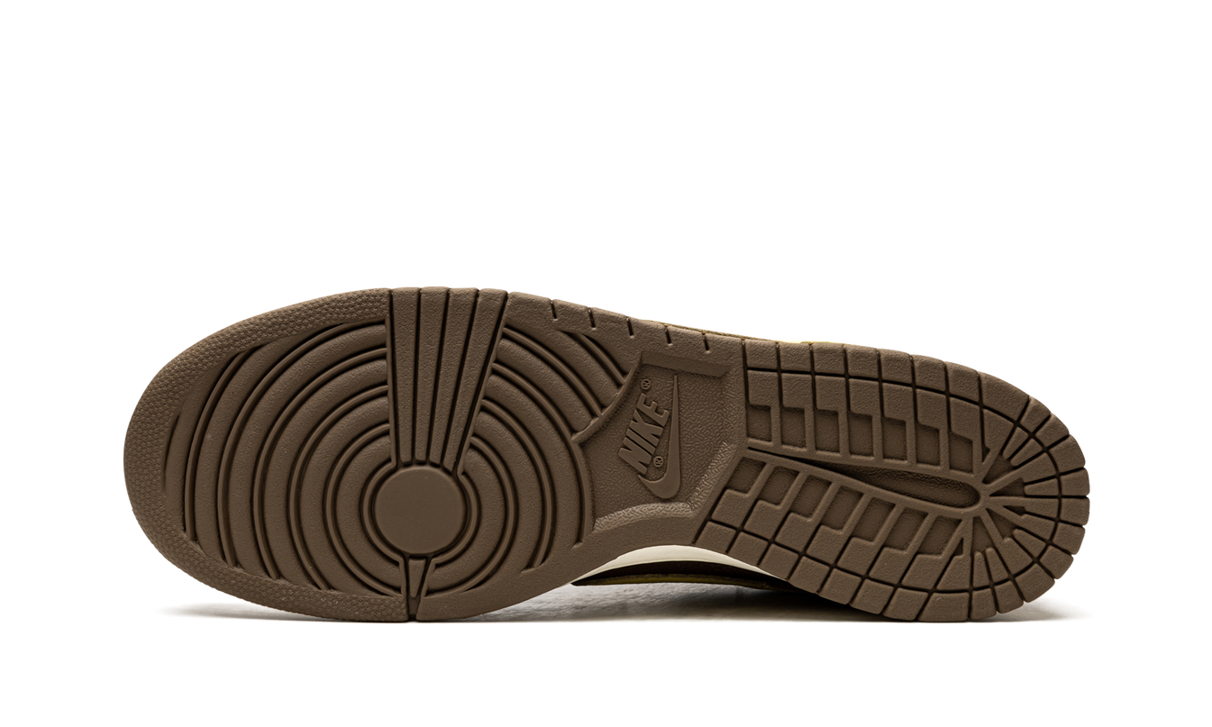 Nike Dunk Low SP "Undefeated - Canteen"