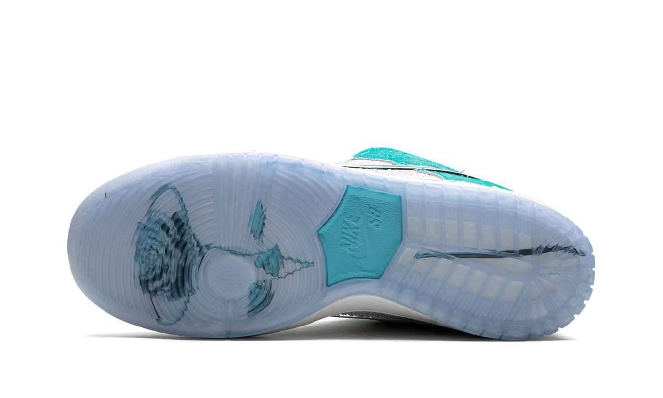 Nike Dunk SB Low Pro QS "April Skateboards"