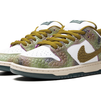 Nike Dunk SB Low "Alexis Sablone - Chameleon"