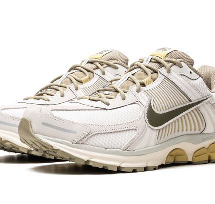 Nike Zoom Vomero 5 "Light Bone/Medium Olive"