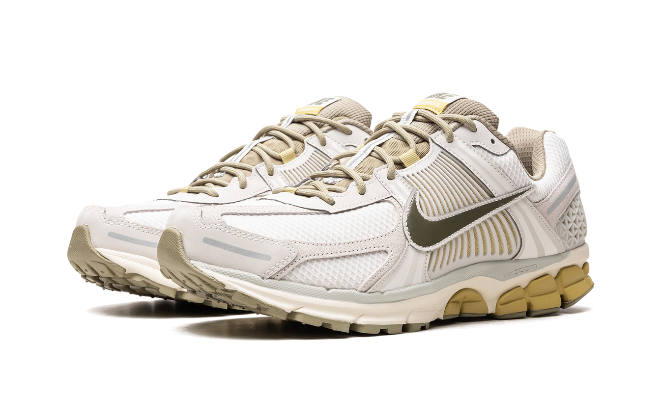 Nike Zoom Vomero 5 "Light Bone/Medium Olive"