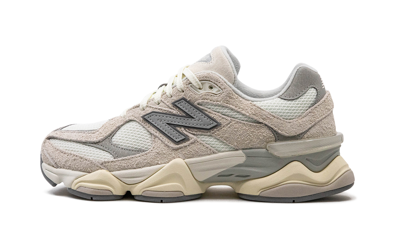 New Balance 9060 "Wildlederpaket - Meersalz"
