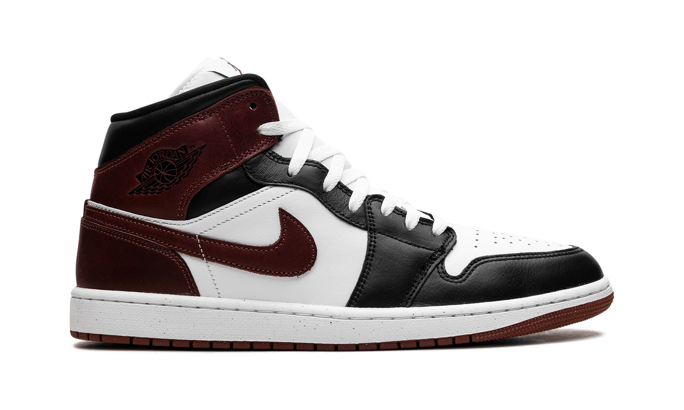 Air Jordan 1 Mid SE "Dark Pony"