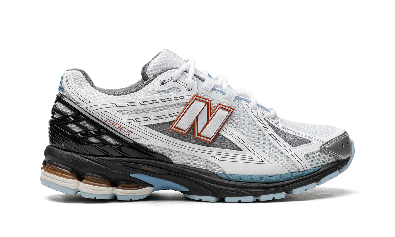 New Balance 1906R „Weiß Schwarz Kupfer“
