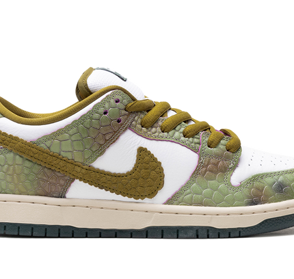 Nike Dunk SB Low "Alexis Sablone - Chameleon"