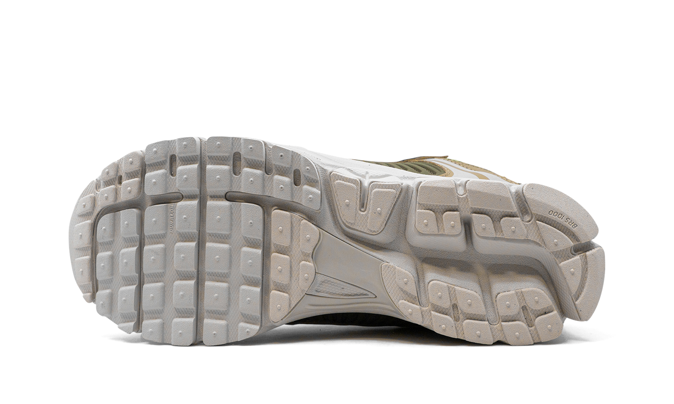 Nike Zoom Vomero 5 "Neutral Olive"