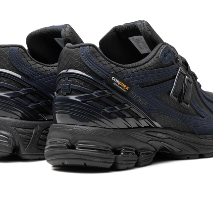 New Balance 1906R "Outerspace/Schwarz/Schwarz"