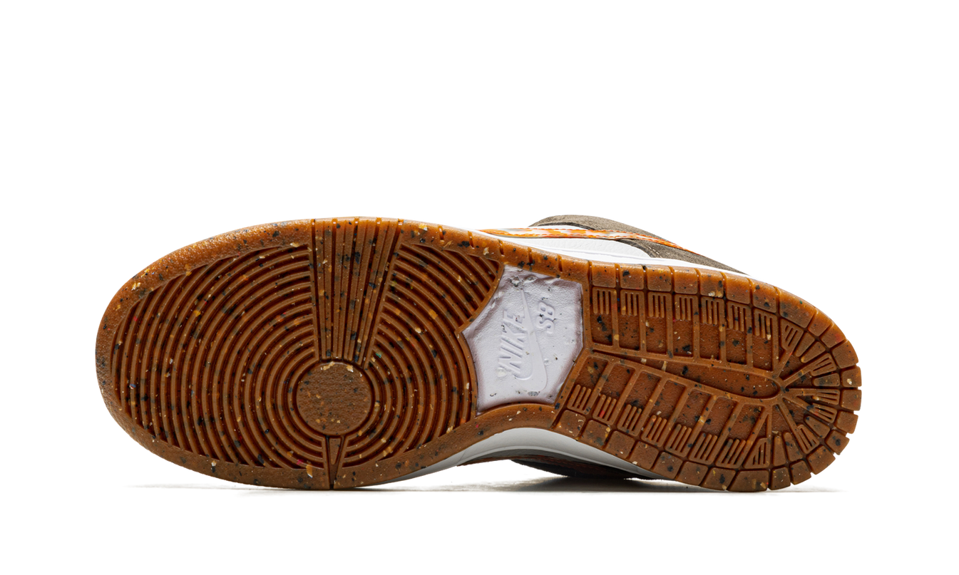 Nike Dunk SB Low Pro QS "CRUSHED DC"