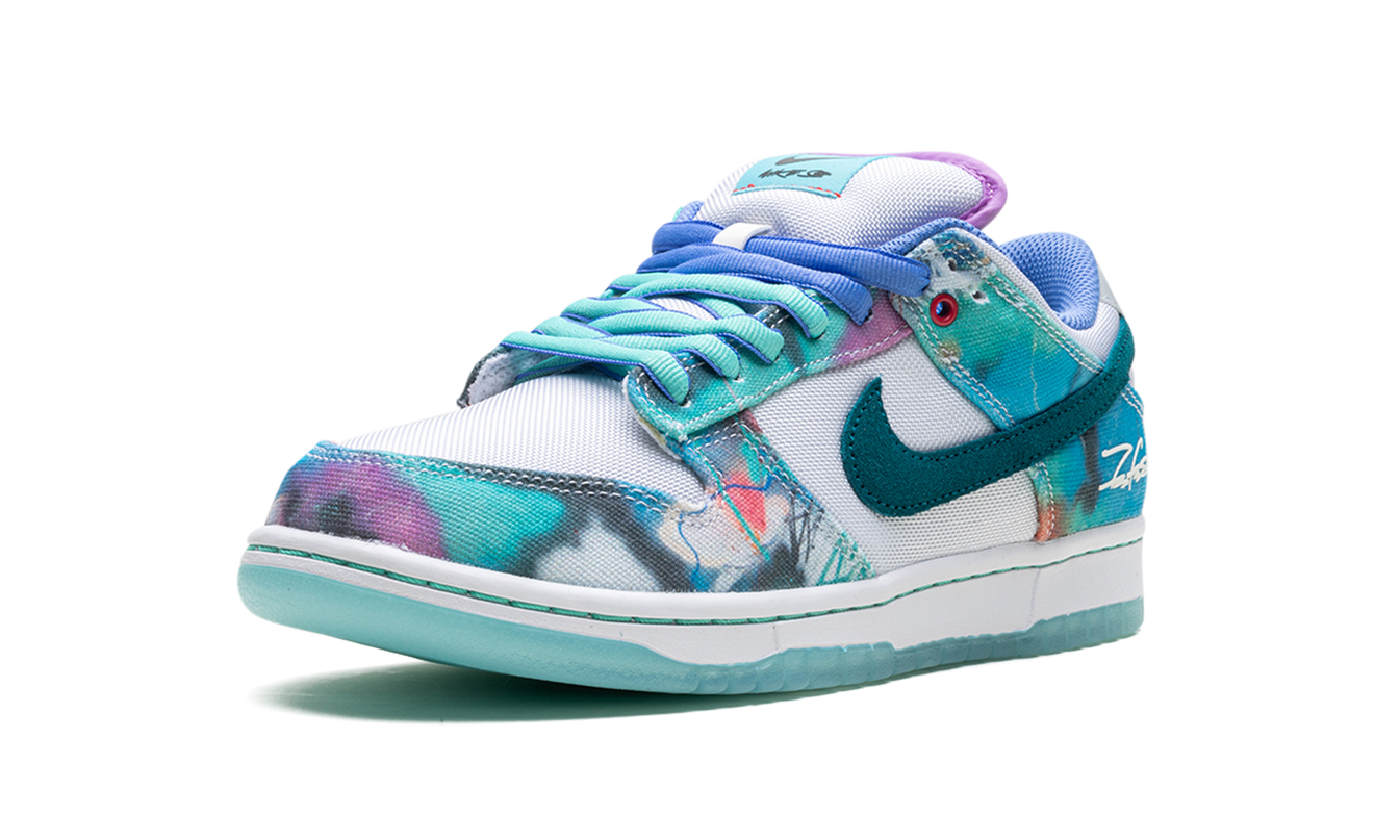 Nike Dunk Low SB "Futura Laboratories - Bleached Aqua"