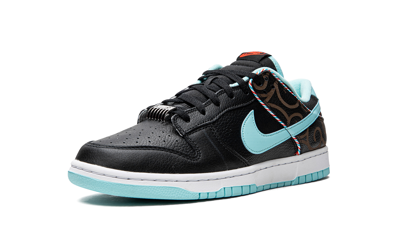 Nike Dunk Low "Barbershop"
