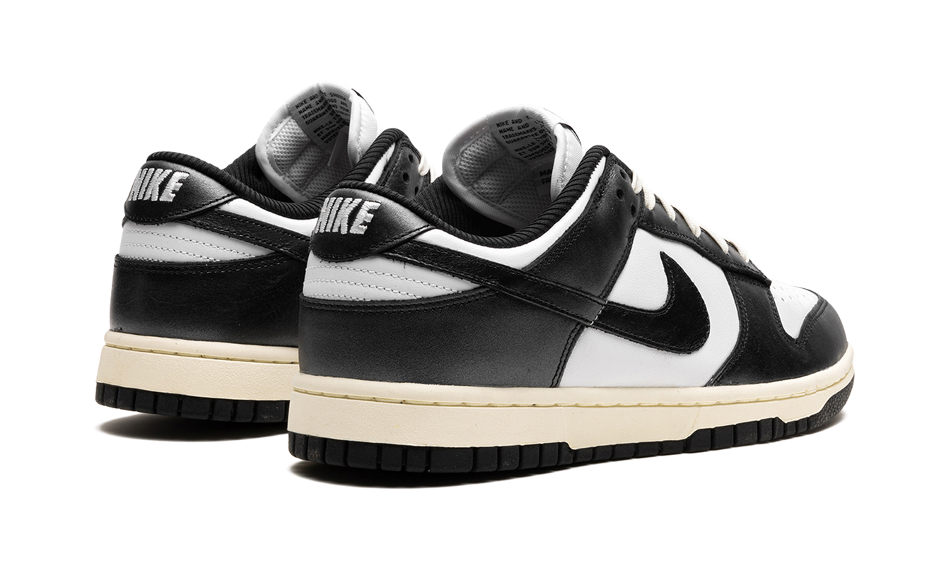 Nike Dunk Low WMNS "Vintage Panda"