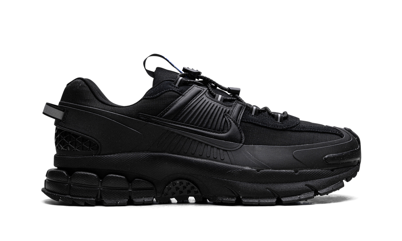 Nike Zoom Vomero Roam "Triple Black"