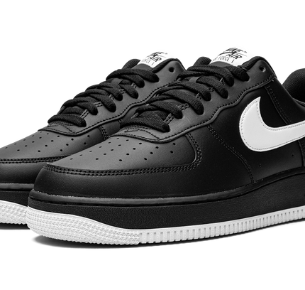 Nike Air Force 1 '07 "Black / White"