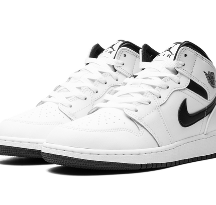 Air Jordan 1 Mid GS "White/Black"