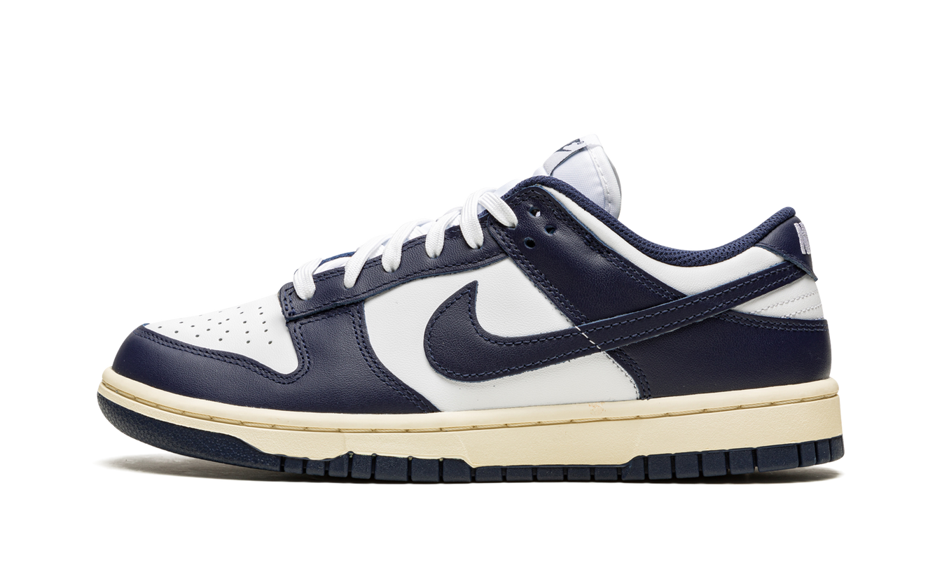 Nike Dunk Low WMNS "Vintage Navy"