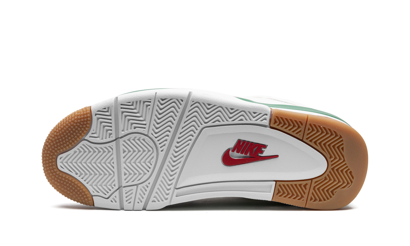 Air Jordan 4 Retro SB "Pine Green"