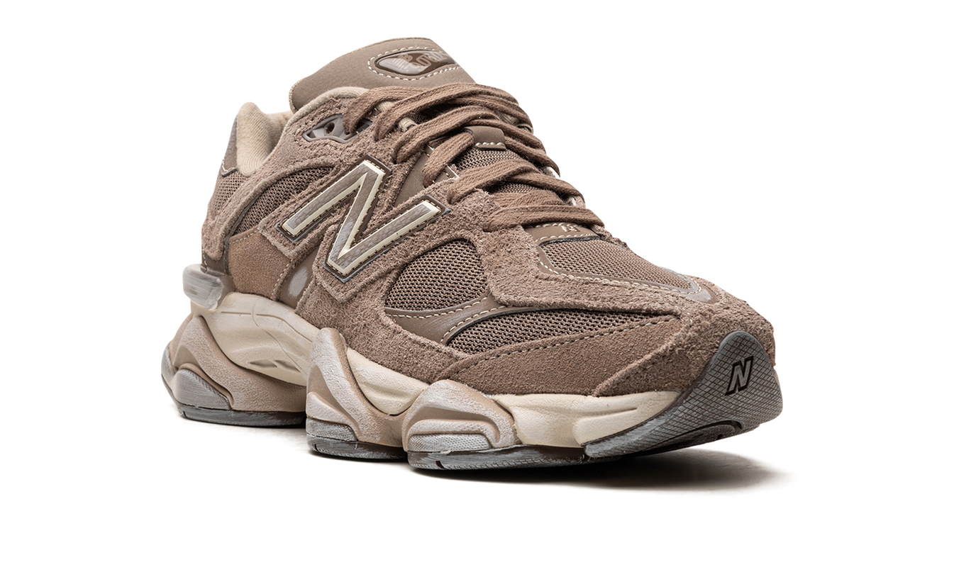 New Balance 9060 "Mushroom Brown"