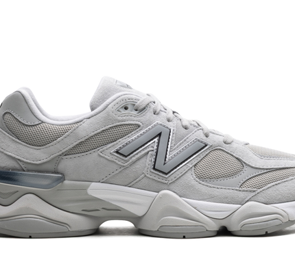 New Balance 9060 „Silber Metallic Grau“