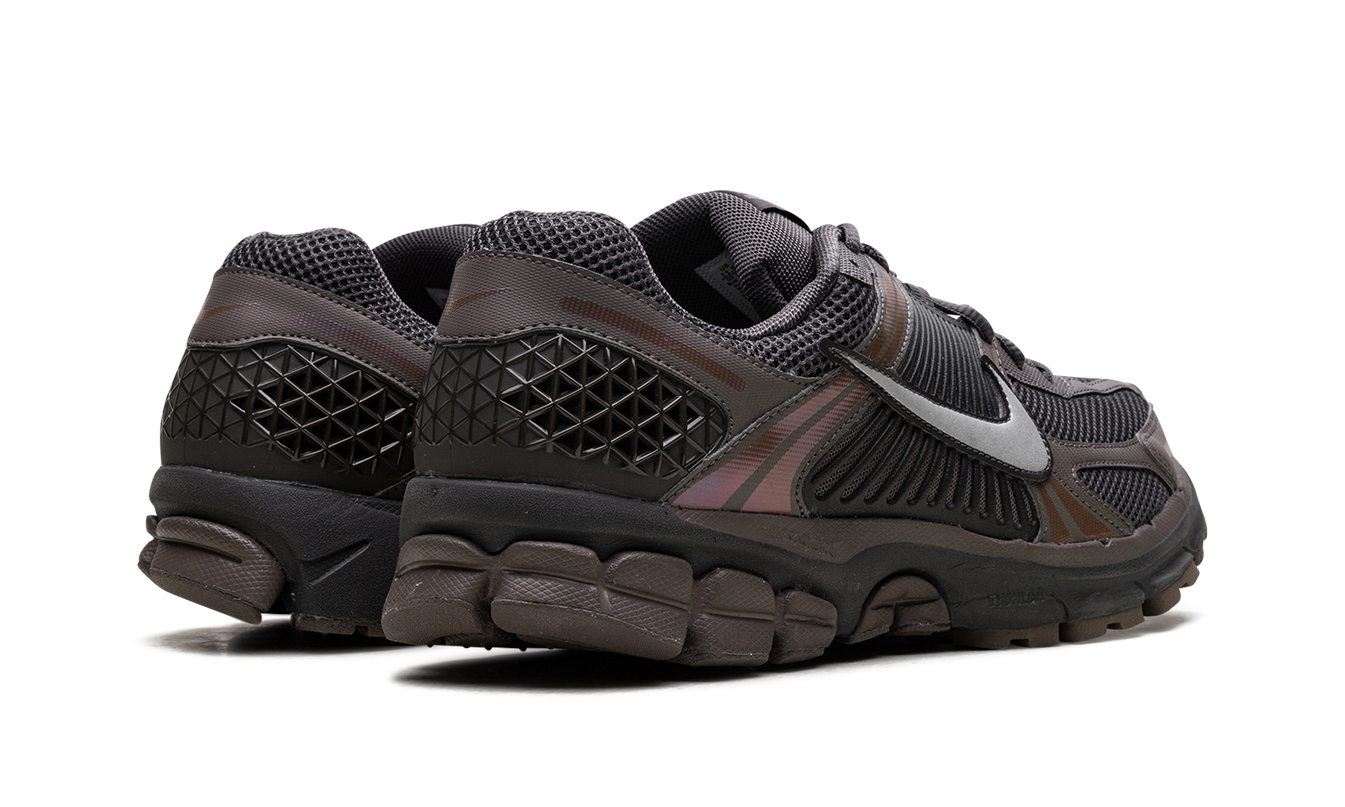 Zoom Vomero 5 "Cave Stone"