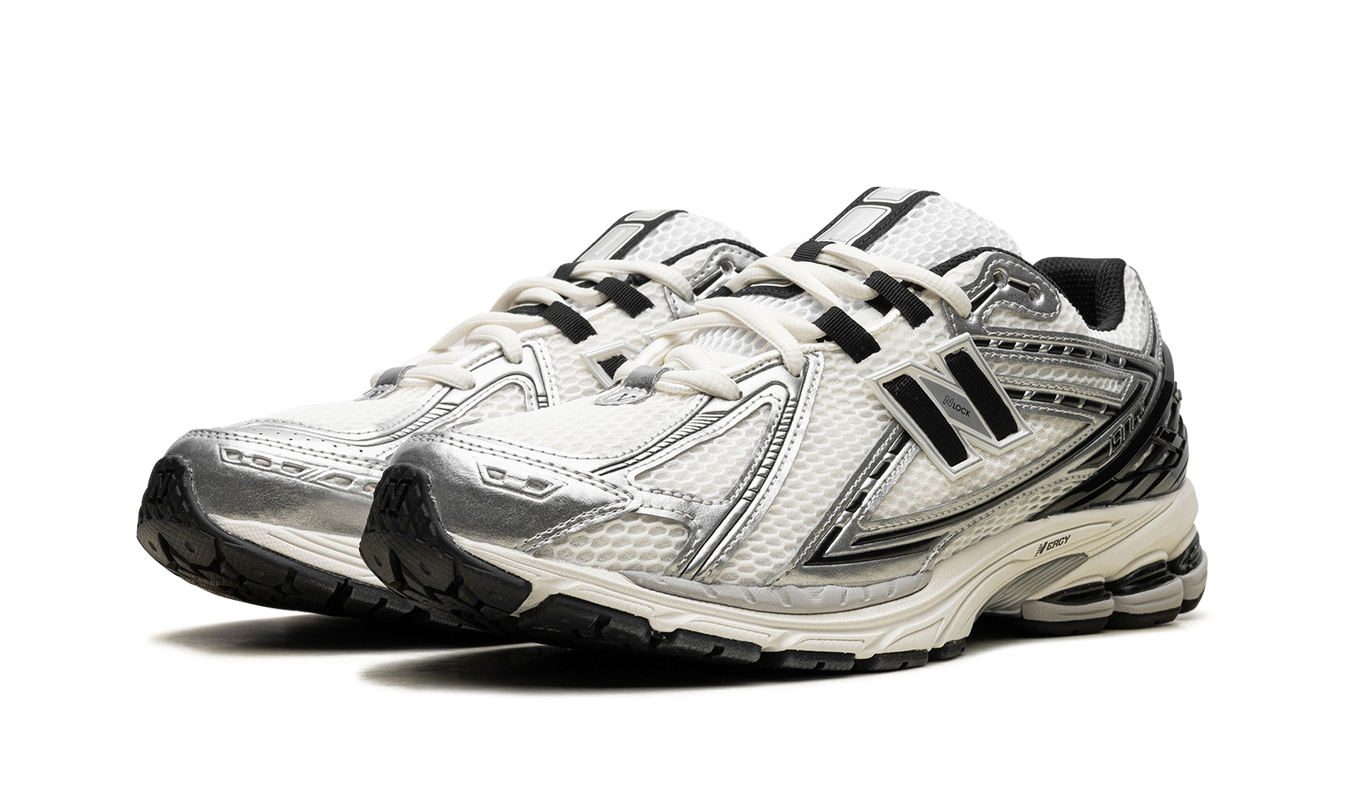 New Balance M1906 "METALLIC SILBER"