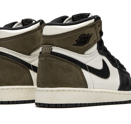 Air Jordan 1 Retro High OG GS "Dark Mocha"