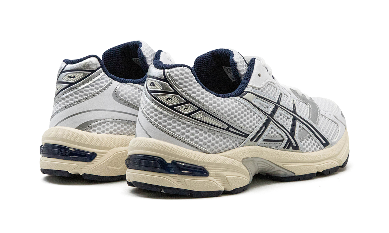 GEL-1130 WMNS "WEISS/MITTERNACHT"