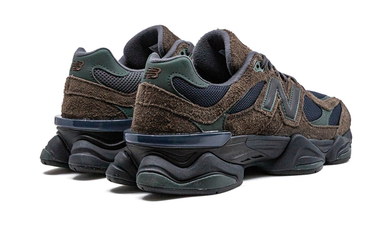 New Balance 9060 „Rindfleisch und Brokkoli“