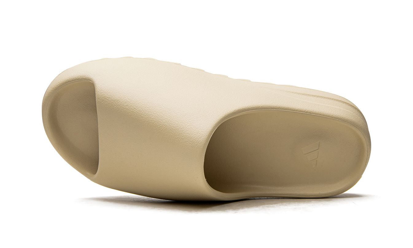 Yeezy Slide "Bone 2022"
