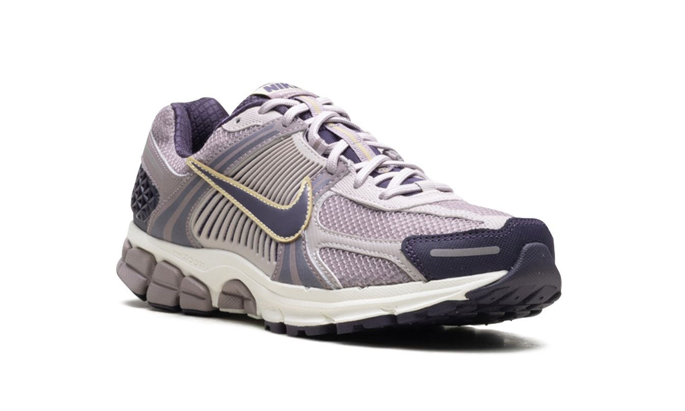 Nike Zoom Vomero 5 "Platinum Violet"