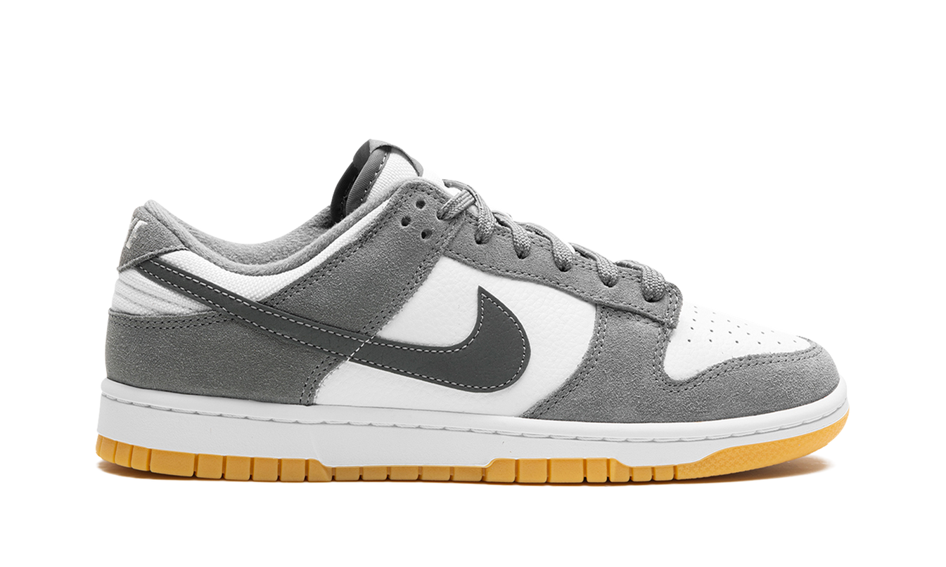 Nike Dunk Low "Smoke Grey"