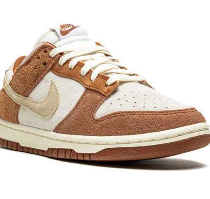 Nike Dunk Low PRM "Medium Curry"