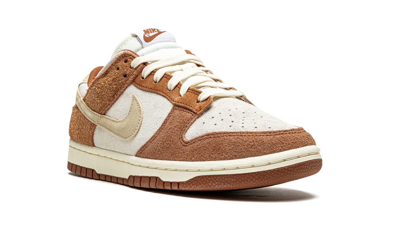 Nike Dunk Low PRM "Medium Curry"