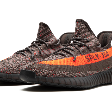 Yeezy 350 „Carbon Beluga“