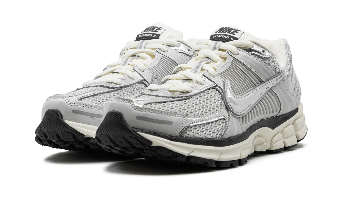 Zoom Vomero 5 "Chrom"