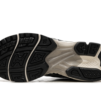 Gel Kayano 14 „Schwarz / Seal Grey“