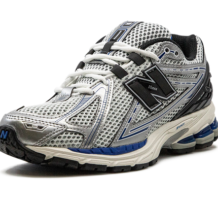 New Balance 1906R "Silver Metallic"