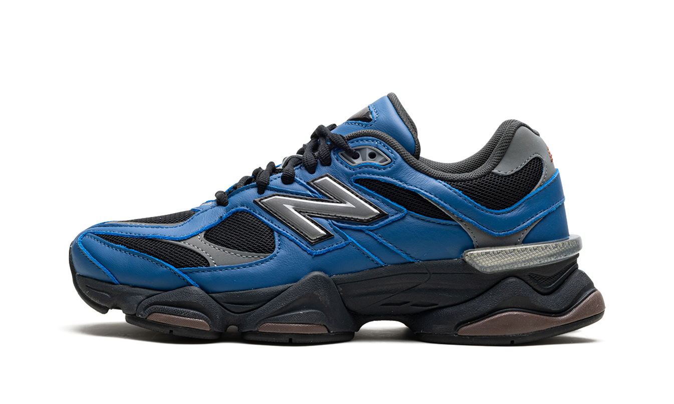 New Balance 9060 „BLAUER ACHAT“