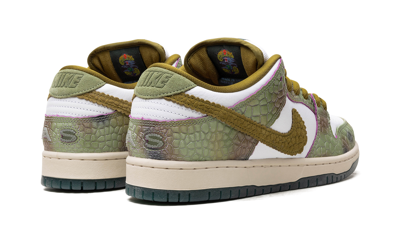 Nike Dunk SB Low "Alexis Sablone - Chameleon"