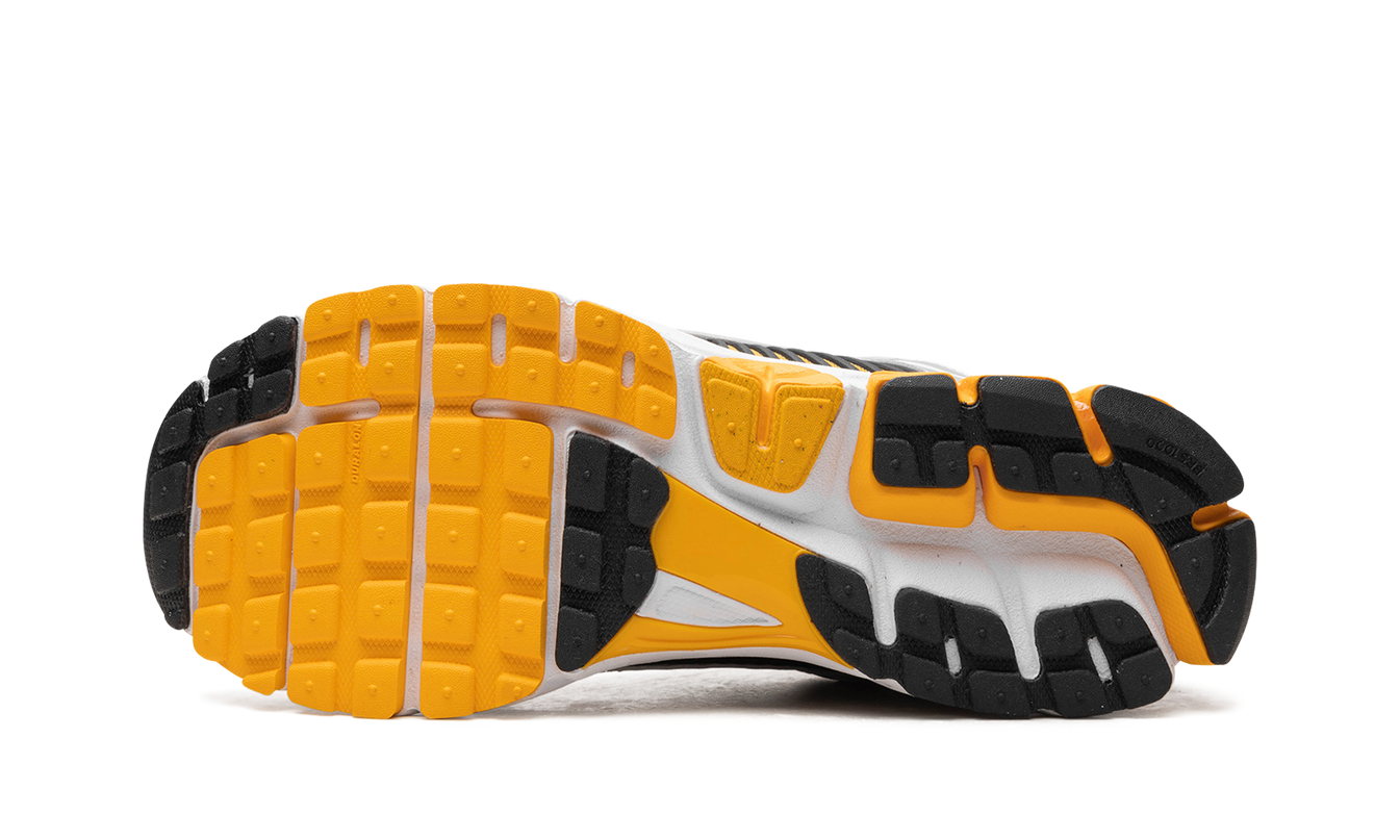 Nike Zoom Vomero 5 "University Gold'"