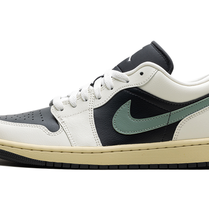 Air Jordan 1 Low WMNS "Jade Smoke"